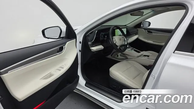 Hyundai Grandeur Новый Grandeur IG — Фото автомобиля 10