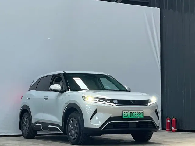 BYD Yuan UP — Фото автомобиля 3