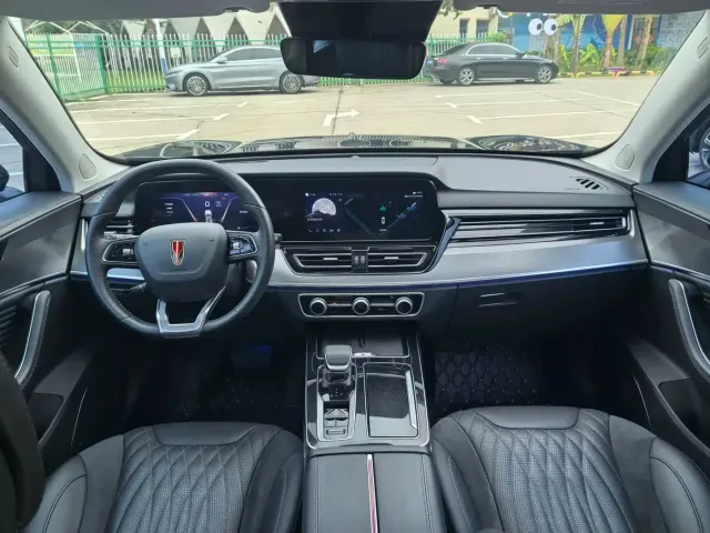 Hongqi HS5 — Фото автомобиля 10