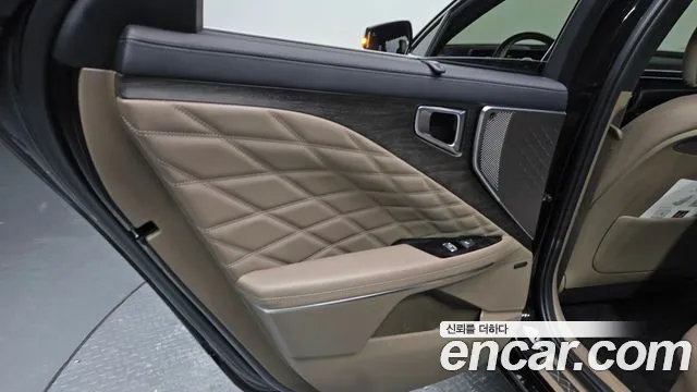 Kia K8 Hybrid — Фото автомобиля 14