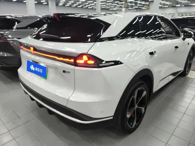 Deepal S07 — Фото автомобиля 3