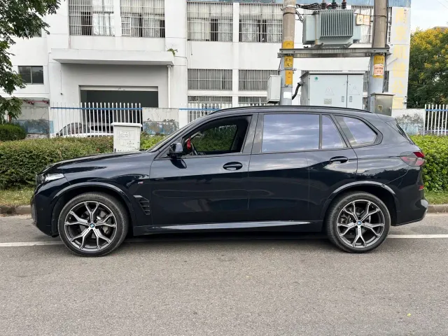 BMW X5 — Фото автомобиля 3