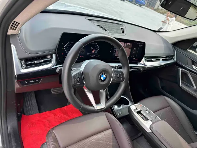 BMW X1 — Фото автомобиля 12