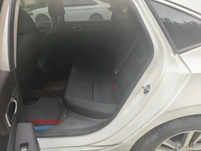 Honda Civic — Фото автомобиля 14