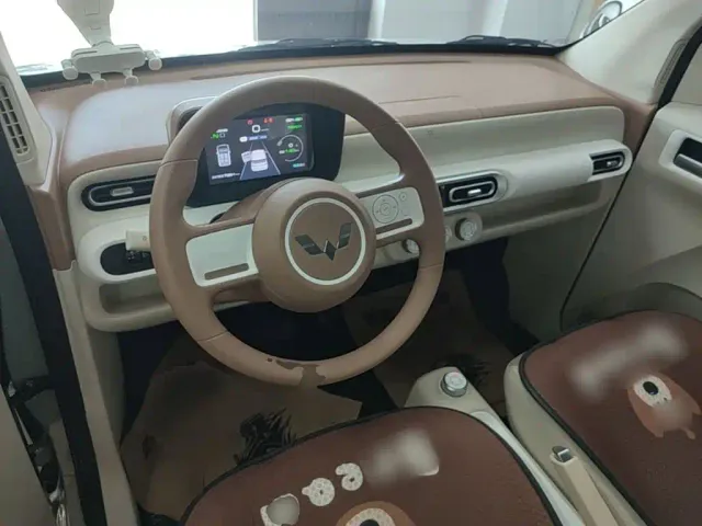 Wuling Hongguang Mini EV — Фото автомобиля 9