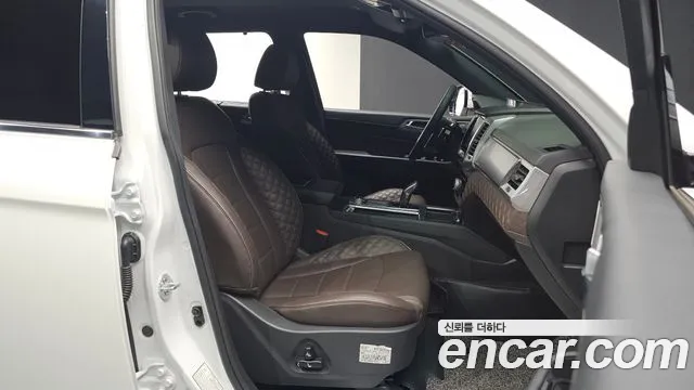 KG_Mobility_Ssangyong Rexton All Rexton Дизель 2.2 4WD — Фото автомобиля 9