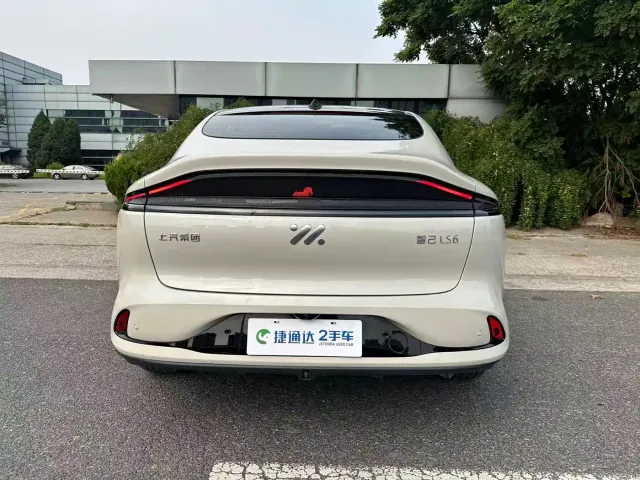IM Motors LS6 — Фото автомобиля 2