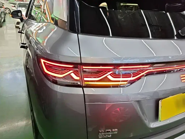 BYD Song L DM-i — Фото автомобиля 4