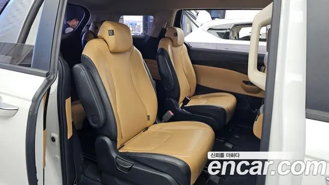 Kia Carnival 4th Gen — Фото автомобиля 18