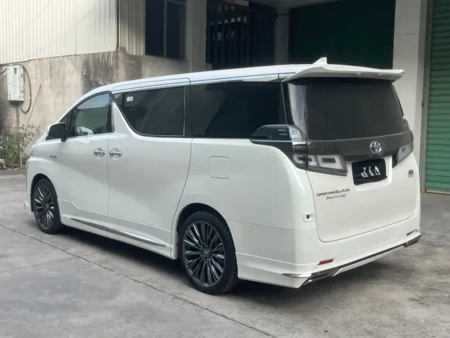 Toyota Vellfire — Фото автомобиля 4