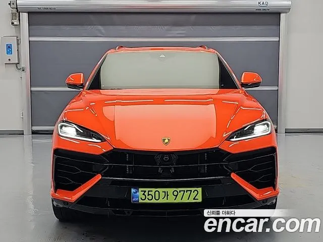 Lamborghini Urus — Фото автомобиля 2
