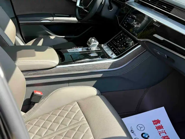 Audi A8 — Фото автомобиля 8