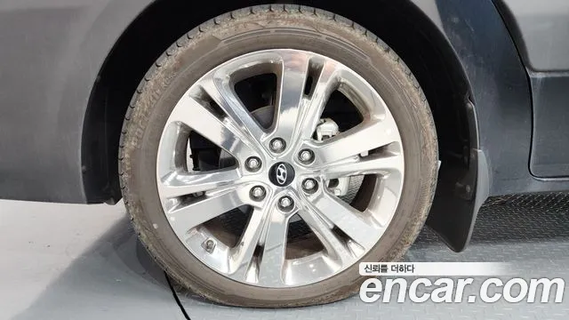 Hyundai Solati — Фото автомобиля 5