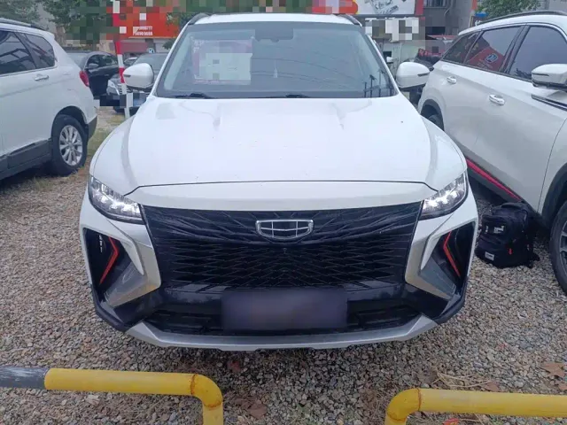 Geely Boyue — Фото автомобиля 18