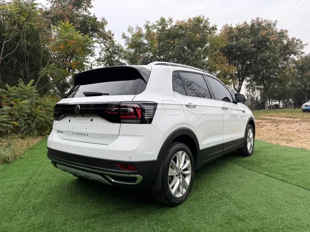 Volkswagen T-Cross — Фото автомобиля 6