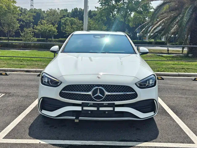 Mercedes-Benz C-Class — Фото автомобиля 2