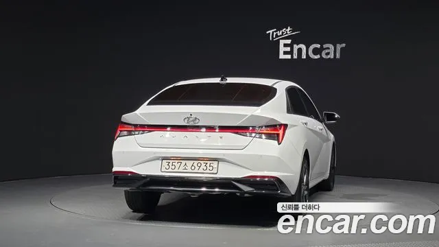 Hyundai AVANTE Avante (CN7) — Фото автомобиля 4