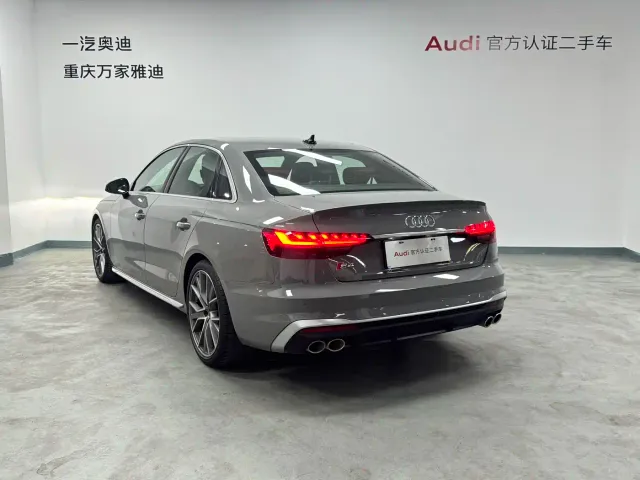 Audi S4 — Фото автомобиля 7