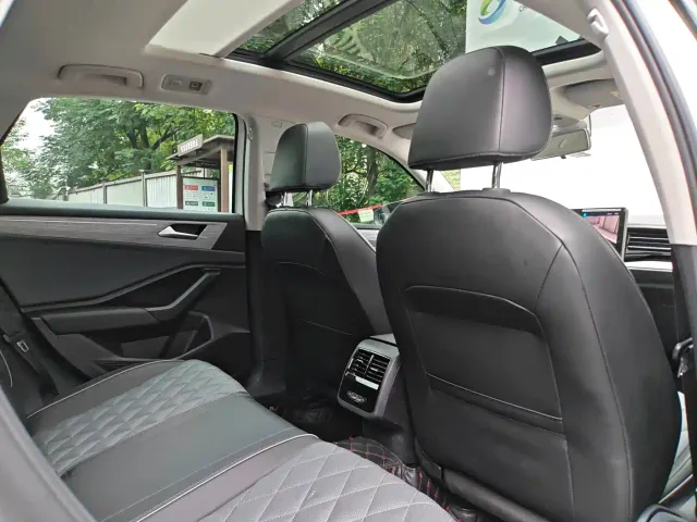 Volkswagen Sagitar 2025 300TSI DSG Surpass Edition — Фото автомобиля 10