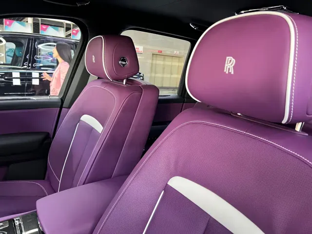 Rolls-Royce Cullinan — Фото автомобиля 12