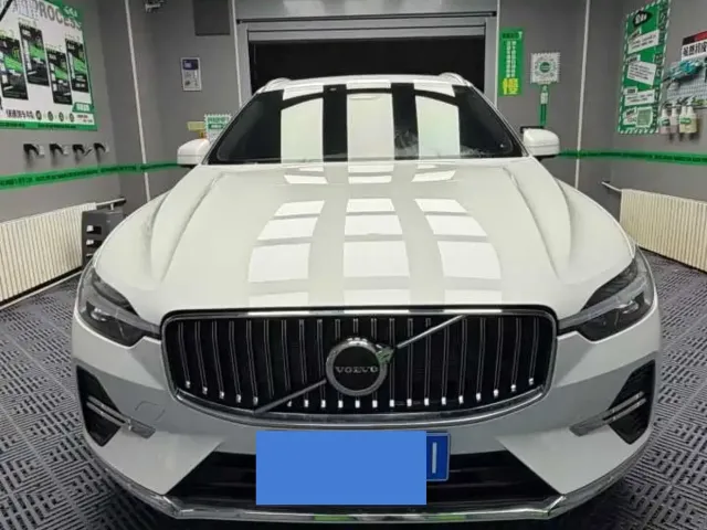 Volvo Volvo XC60 2023 B5 AWD Smart Luxury Edition — Фото автомобиля 2