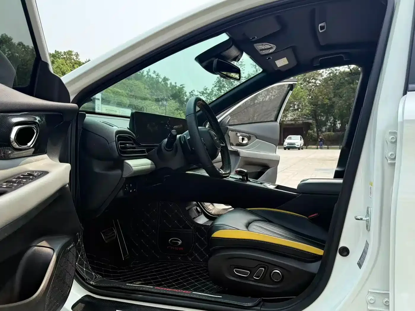 GAC Trumpchi Trumpchi Emkoo 2023 270T DCT J16 Edition — Фото автомобиля 4
