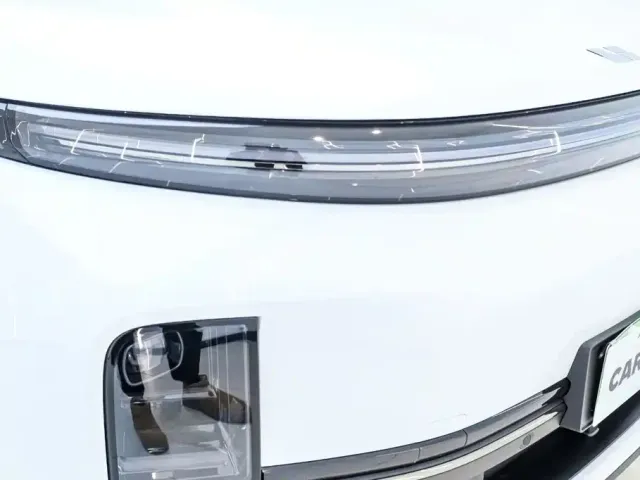 Li Auto L7 — Фото автомобиля 13