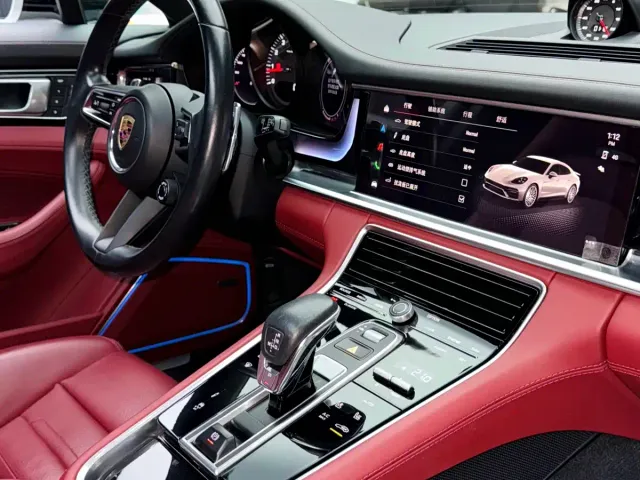 Porsche Panamera — Фото автомобиля 19