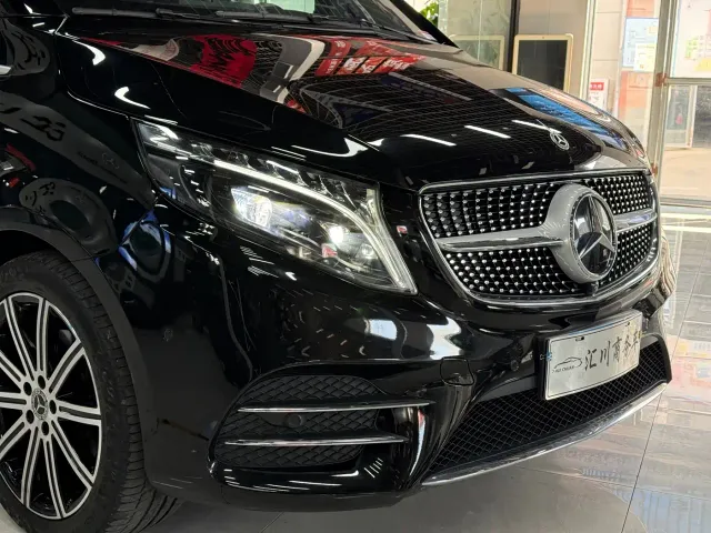 Mercedes-Benz V-Class — Фото автомобиля 2