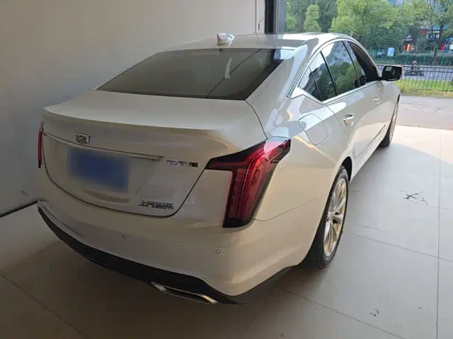 Cadillac CT5 — Фото автомобиля 6