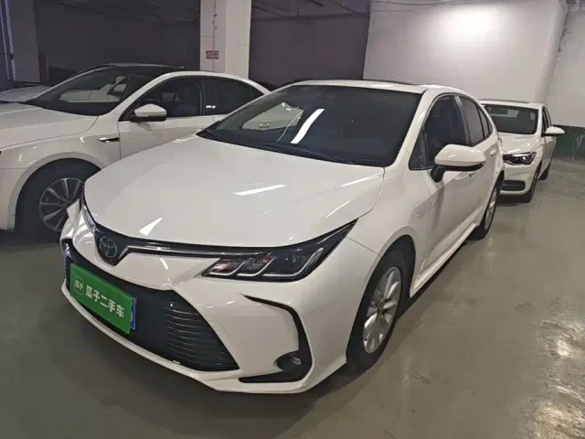 Фотография автомобиля — Toyota Corolla