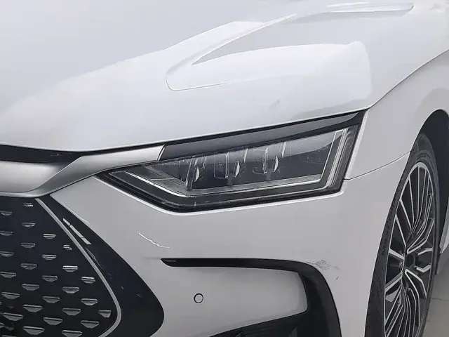 BYD Han — Фото автомобиля 7