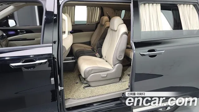 Kia Canival Carnival 4 поколение Бензин 9 мест Hi-Limousine — Фото автомобиля 11