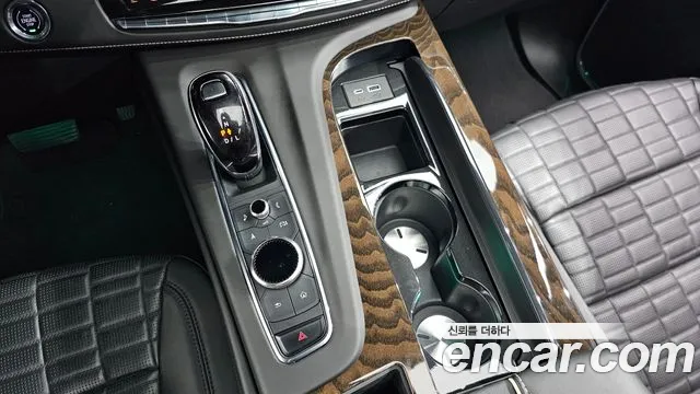 Cadillac Escalade Escalade 5 поколение — Фото автомобиля 8