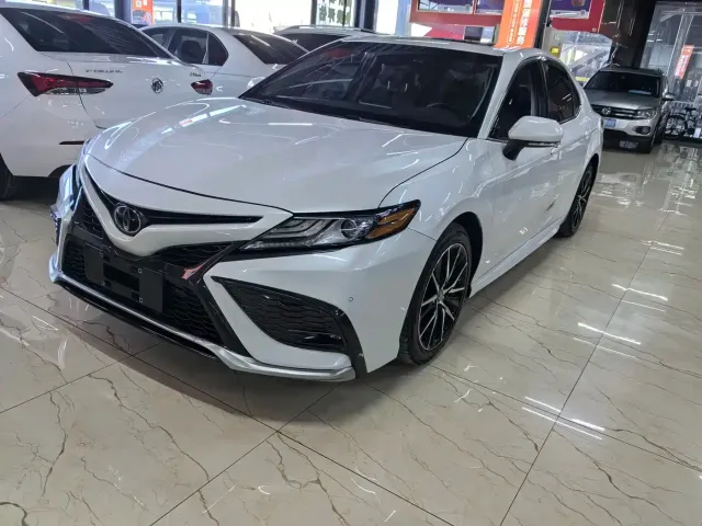 Фотография автомобиля — Toyota Camry