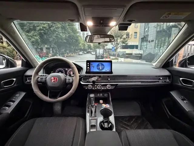 Honda Civic — Фото автомобиля 13