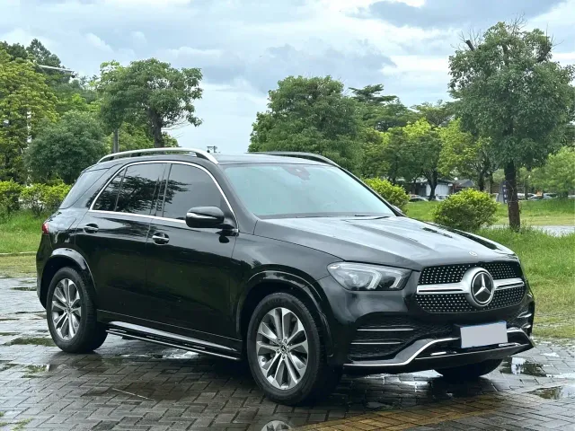 Mercedes-Benz GLE-Class — Фото автомобиля 3