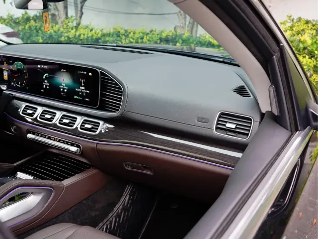 Mercedes-Benz GLE-Class — Фото автомобиля 16