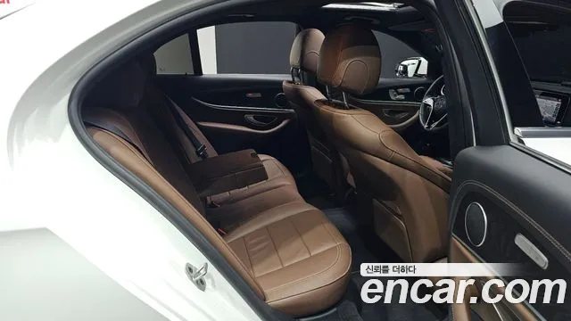 Mercedes-Benz E-Class W213 — Фото автомобиля 17