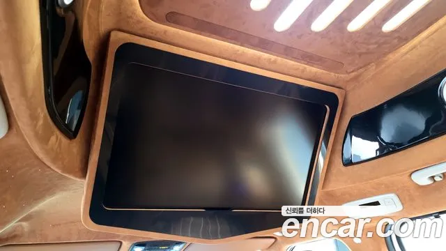Kia Canival Новый Carnival 4 поколение Бензин 9 мест Hi-Limousine (Спецкузов) — Фото автомобиля 16