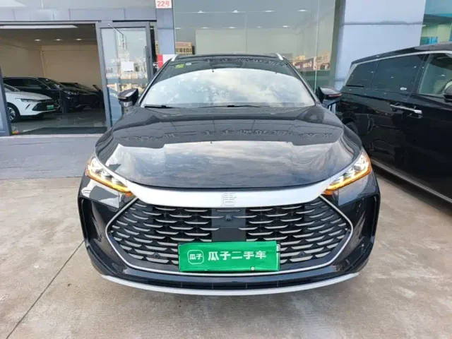 BYD Tang — Фото автомобиля 2