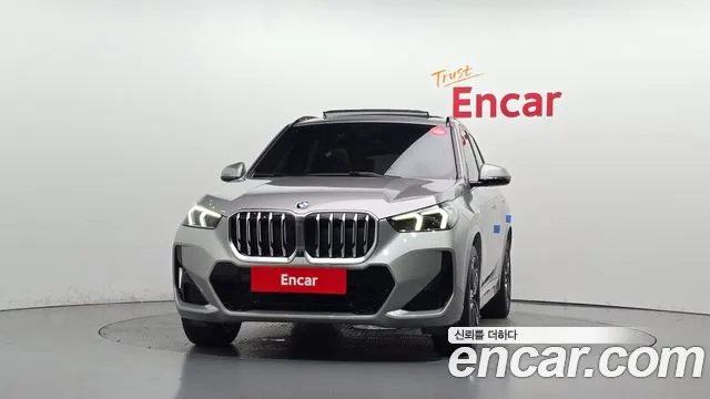 BMW X1 U11 — Фото автомобиля 3