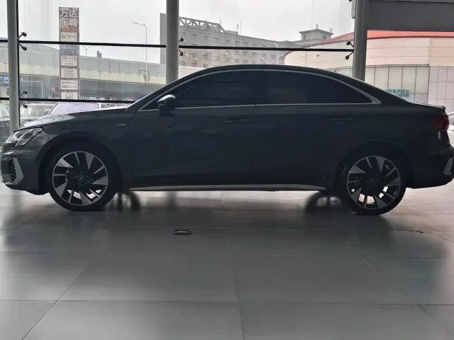 Audi A3 — Фото автомобиля 4