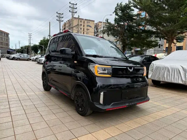 Wuling Motors Hongguang MINIEV 2022 GAMEBOY 300km Urban Wind Chaser Limited Edition — Фото автомобиля 2