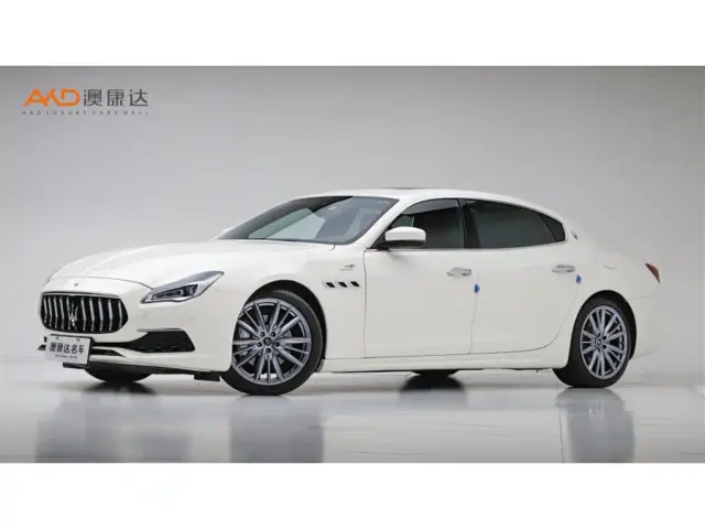 Фотография автомобиля — Maserati Quattroporte