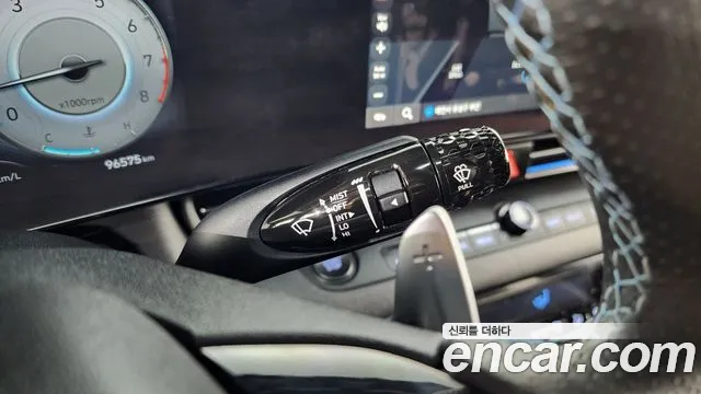 Hyundai AVANTE — Фото автомобиля 28