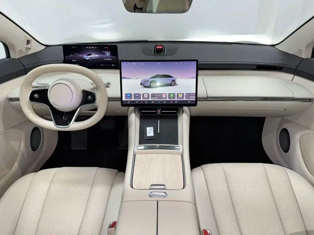 Luxeed S7 — Фото автомобиля 11