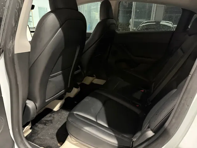 Tesla Model Y — Фото автомобиля 7