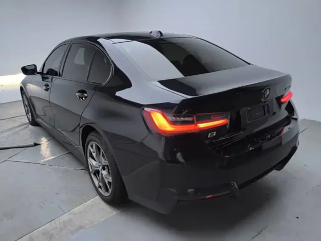 BMW i3 — Фото автомобиля 4