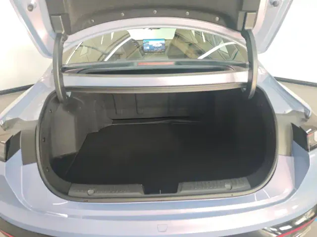 Changan Eado — Фото автомобиля 4